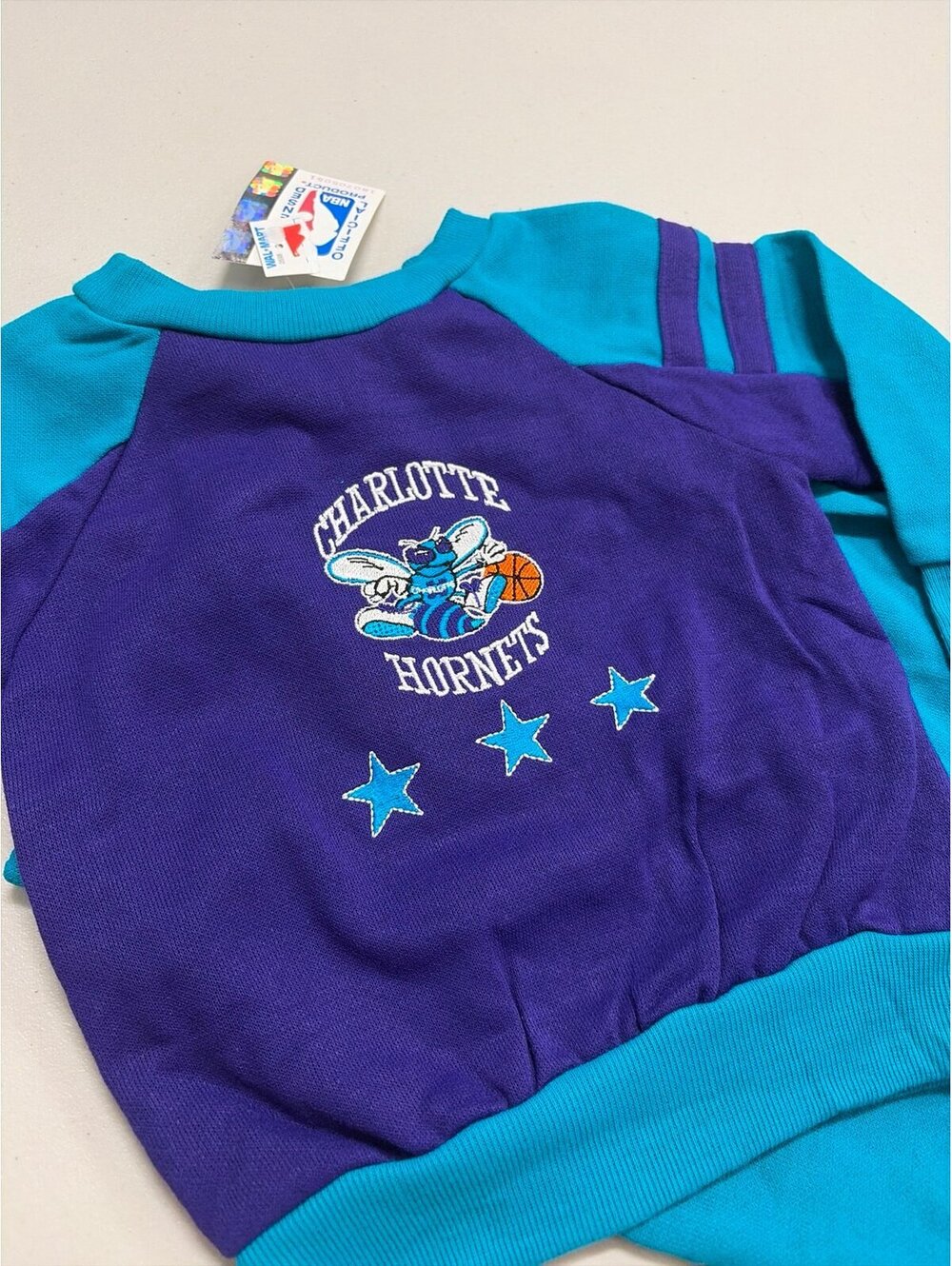 NWT Vintage Charlotte Hornets embroidered- 2 pc outfit NBA Size 2T